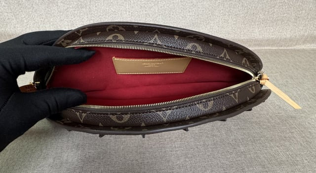 LV BAG