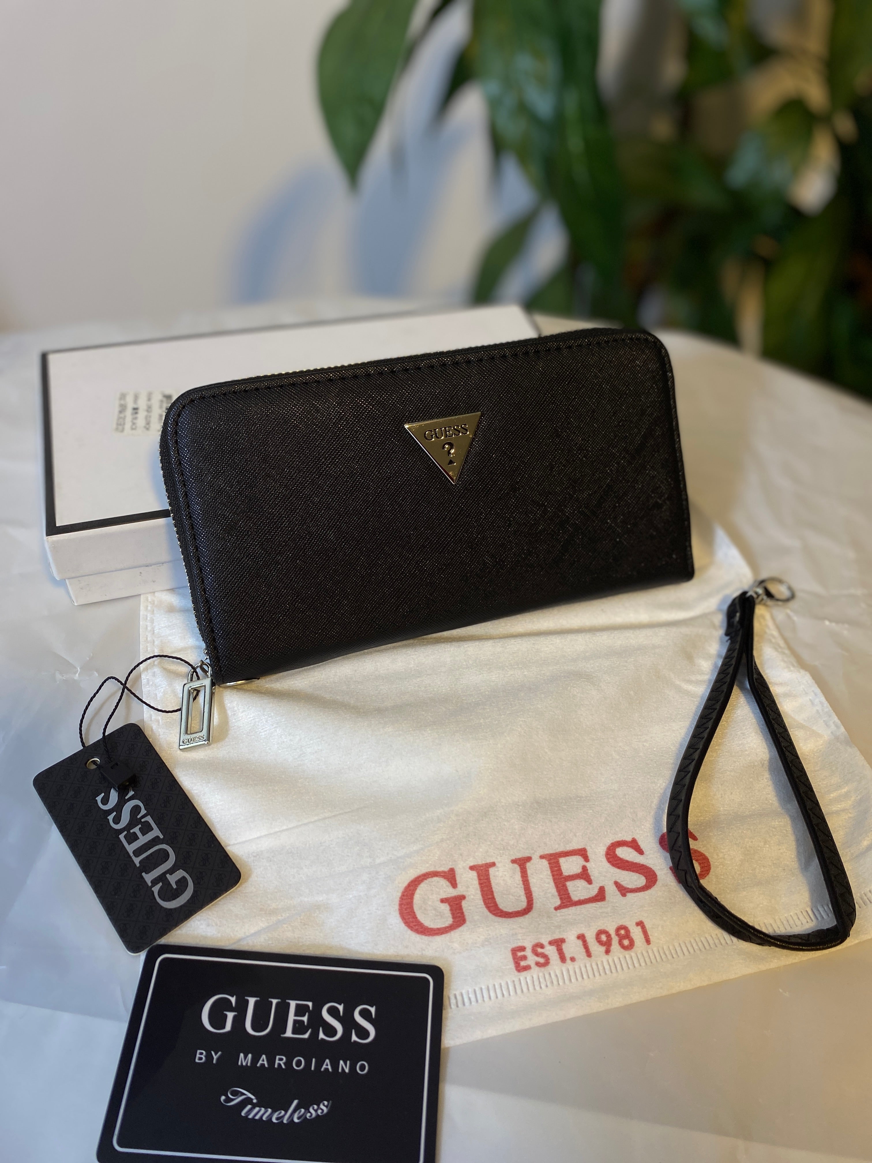 Guess Wallet