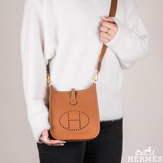 HERMES BAG ( Natural Leather )