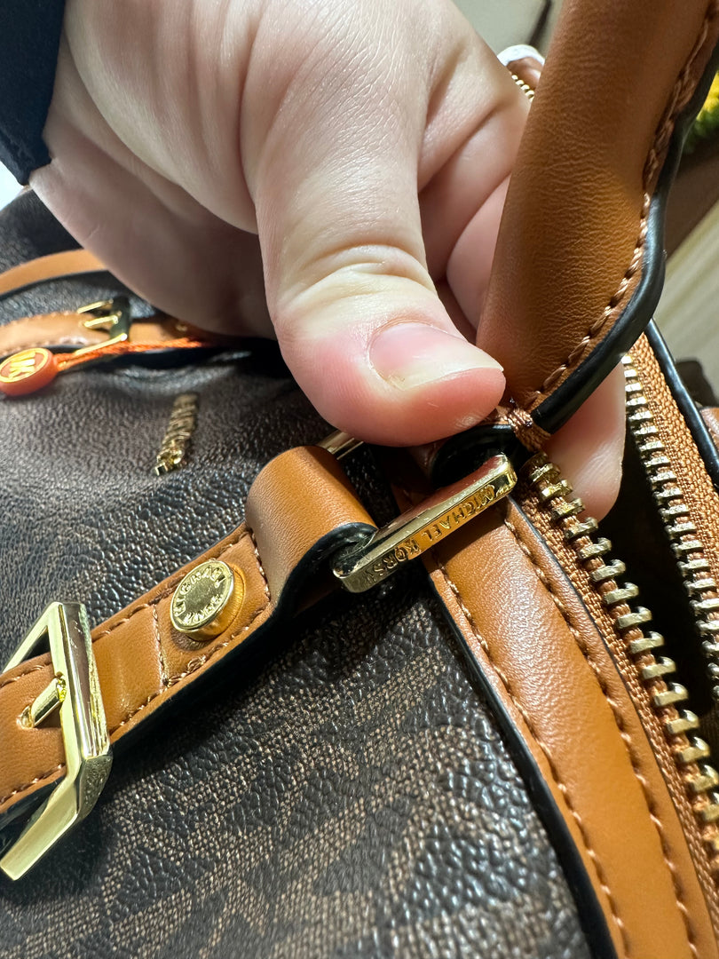 MICHAEL KORS BAG