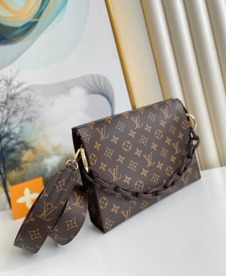 LV BAG