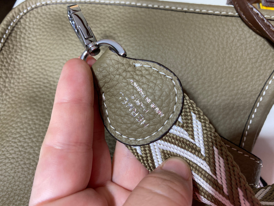 HERMES BAG ( Natural Leather )