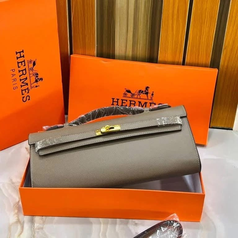 HERMES CLUTCH