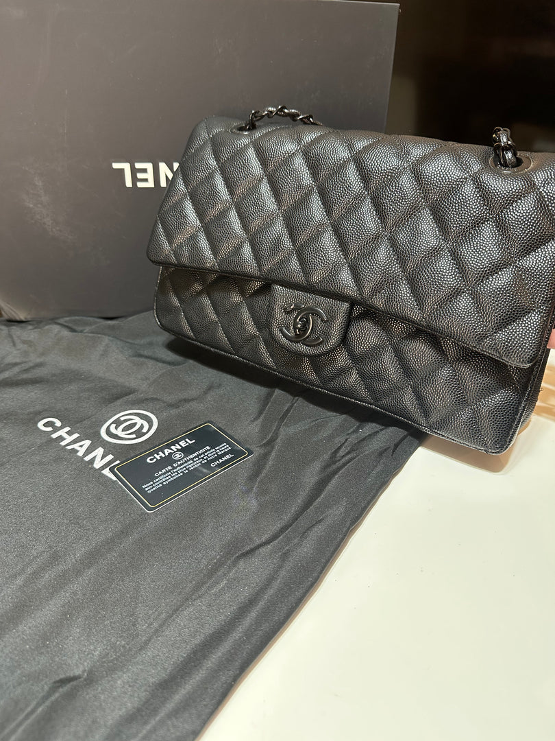 CHANEL BAG (20x30)cm