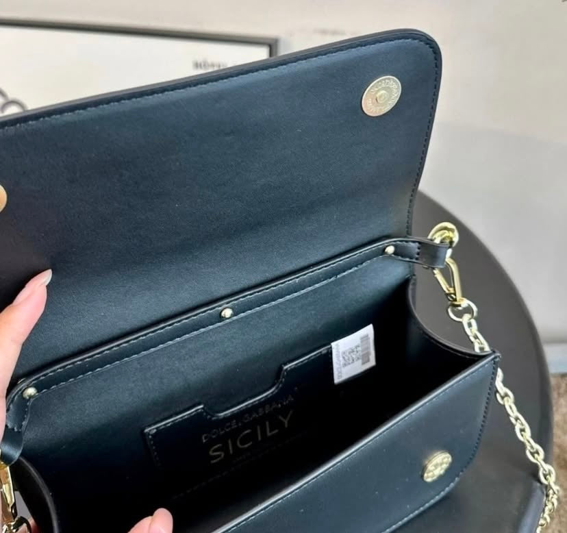 D&G BAG