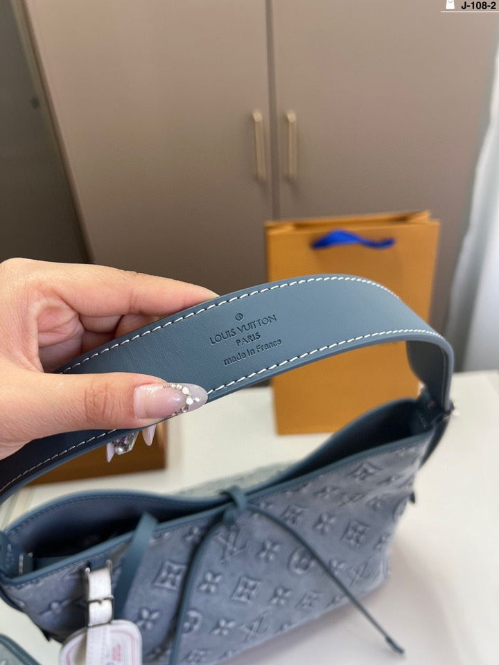 LV BAG