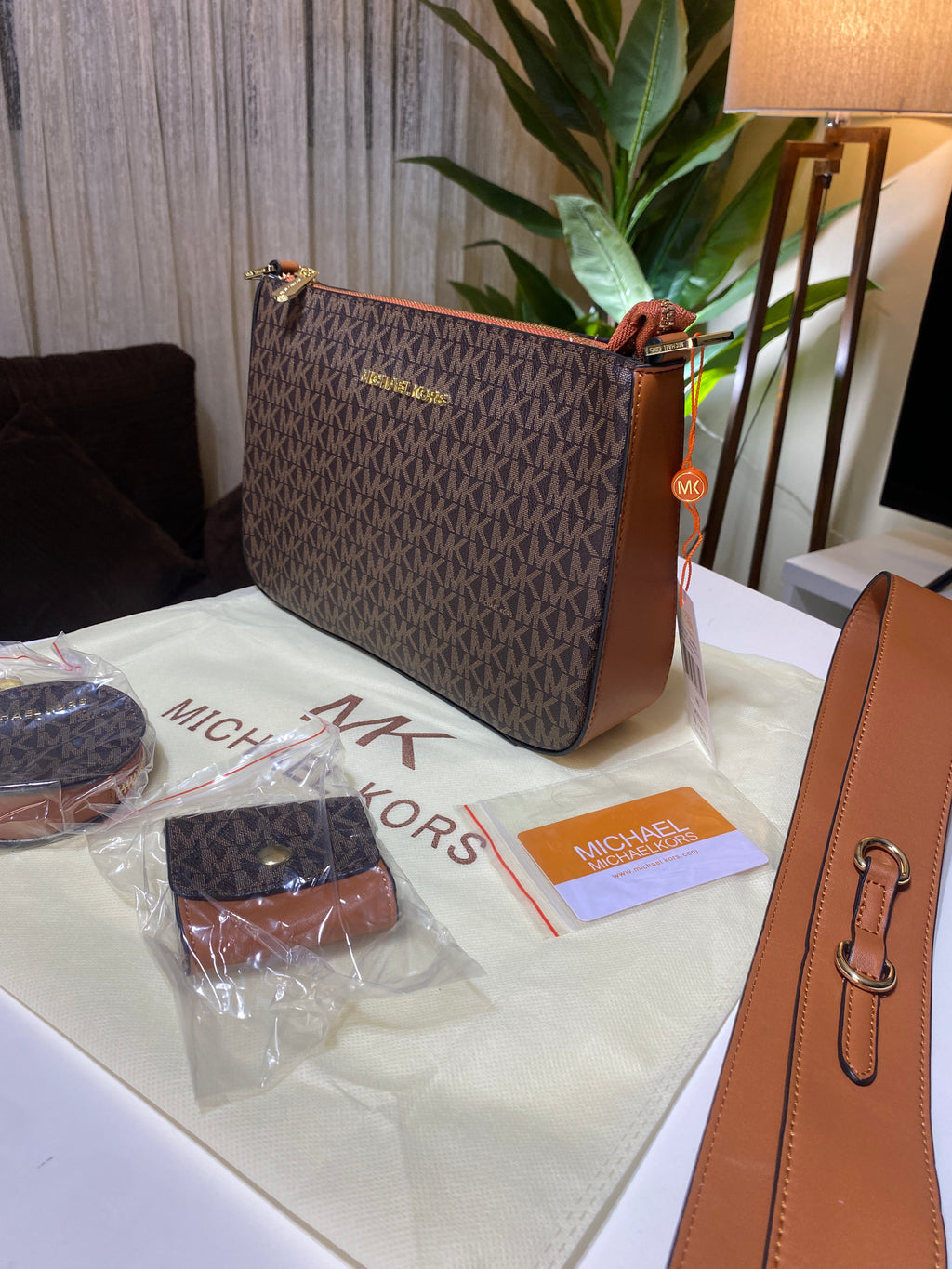 MICHAEL KORS BAG