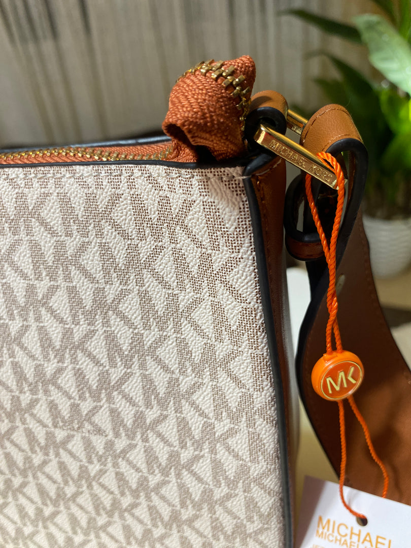 MICHAEL KORS BAG
