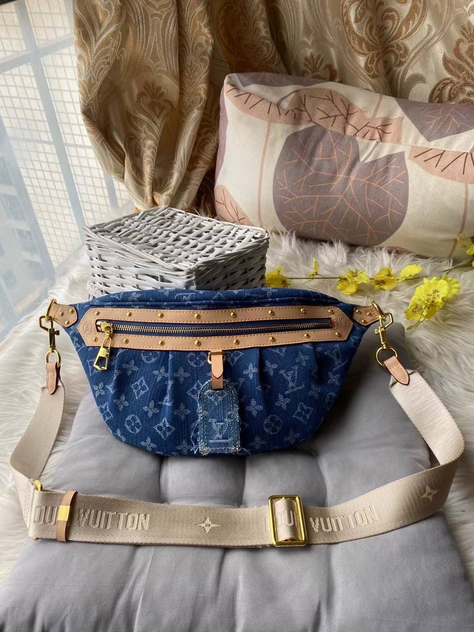 LV BAG