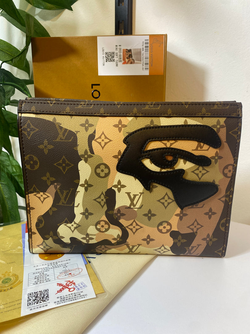 LV Clutch