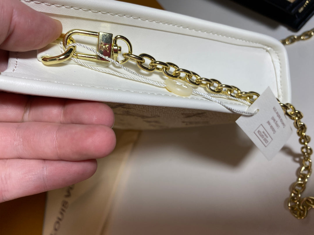 LV CLUTCH
