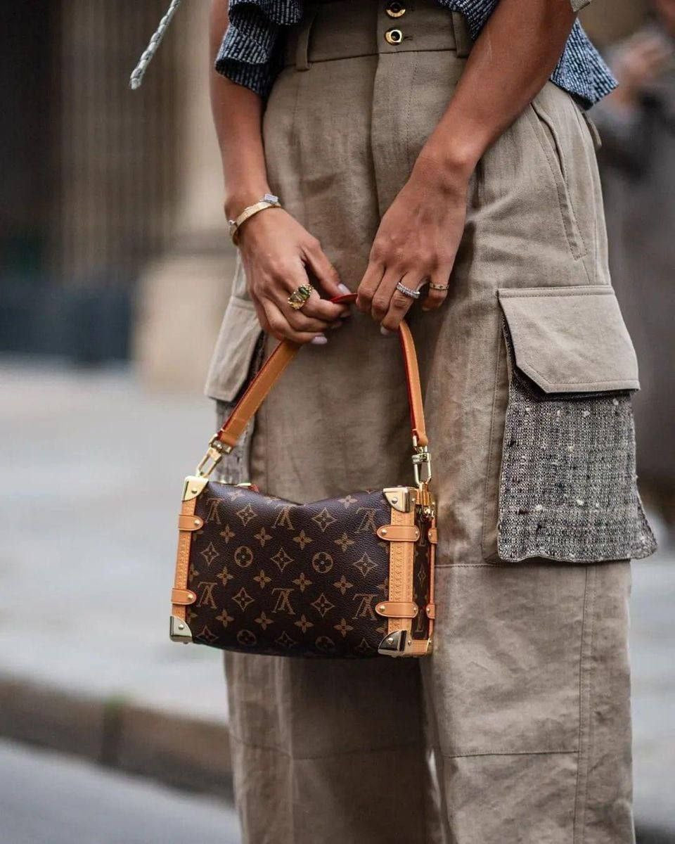 LV BAG