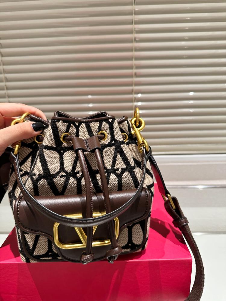 VALENTINO BAG