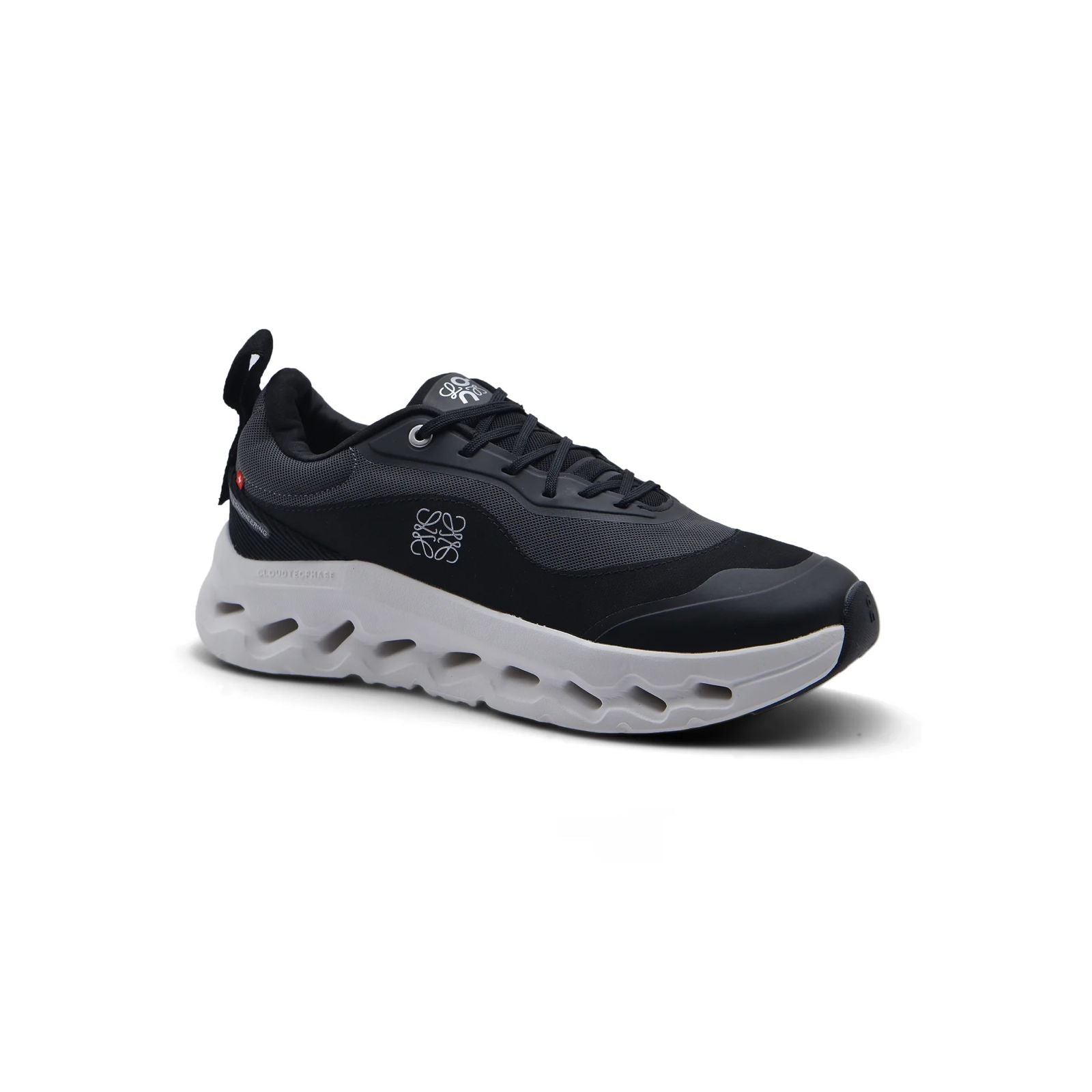 ON Cloud Loewe X On Running Woman