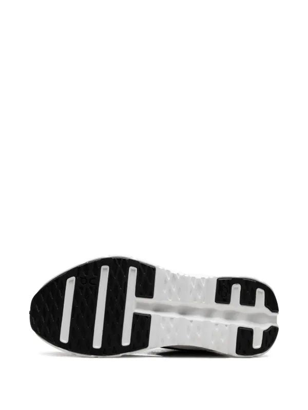 ON Cloud Loewe X On Running Woman